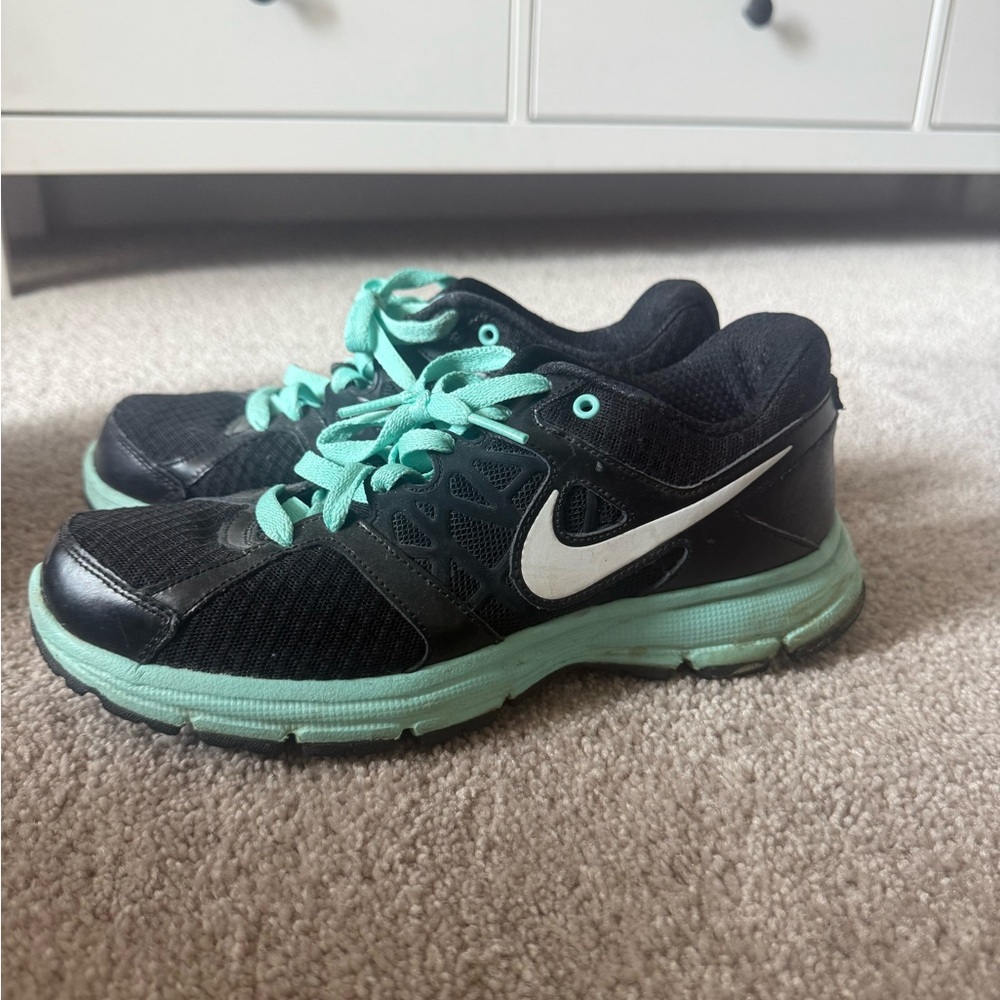 Nike Black and Mint Running Shoes